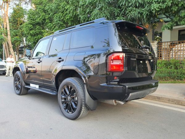 Land Cruiser Prado 2024 den 3 1