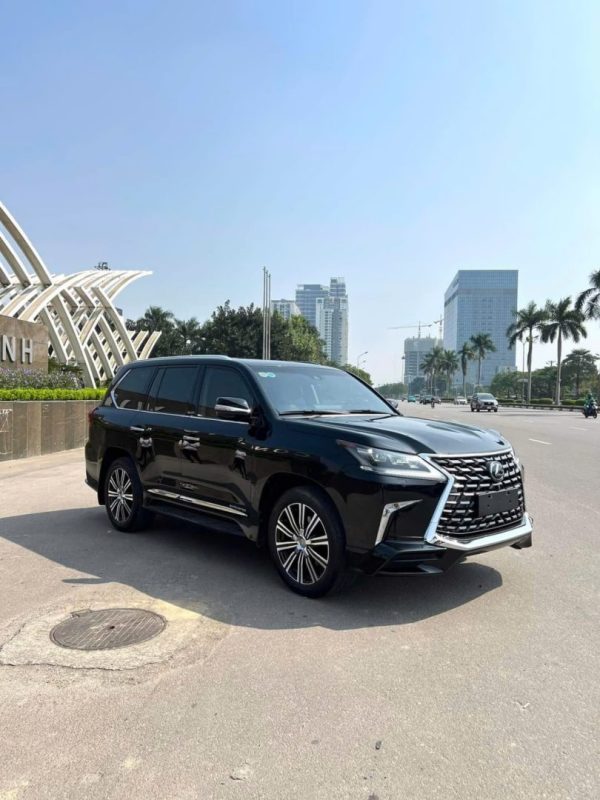 Lexus LX 570 2016 3