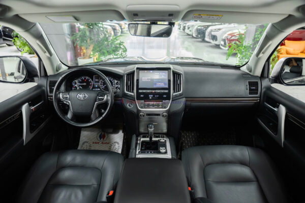 Toyota Land Cruiser LC200 2020 - Ảnh 15