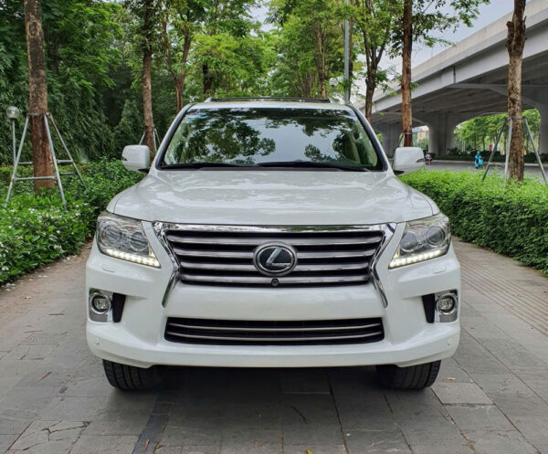 Lexus LX 570 2013
