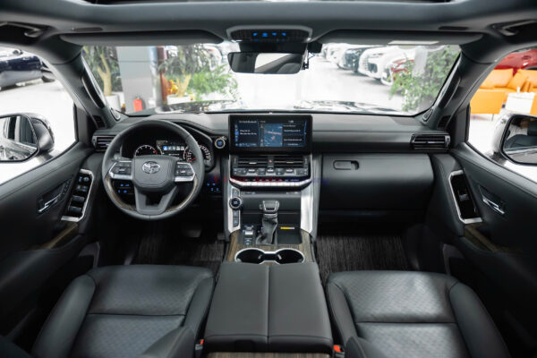 Toyota Land Cruiser LC300 2024 - Ảnh 15