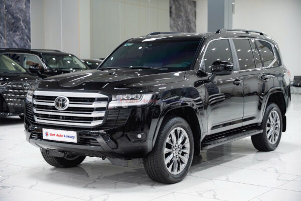 Toyota Land Cruiser LC300 2024 - Ảnh 3