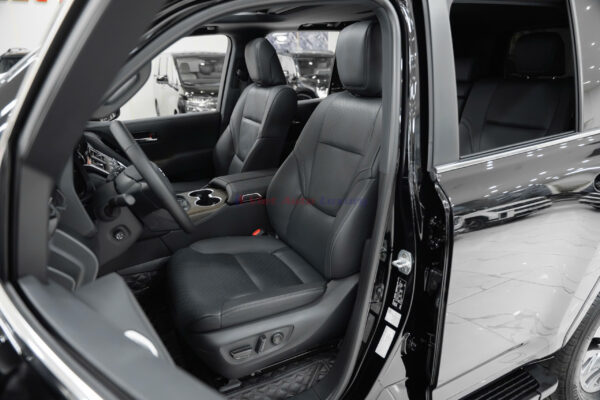 Toyota Land Cruiser LC300 2024 - Ảnh 8