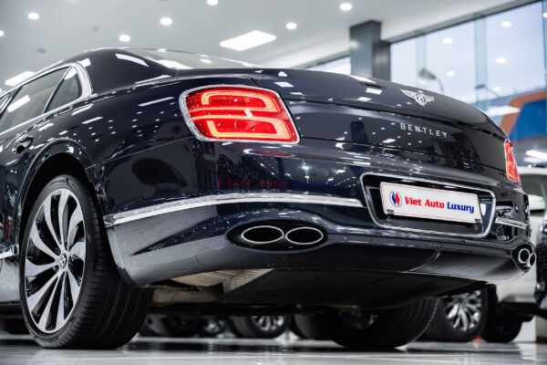 Bentley Flying Spur 2022 - Ảnh 12
