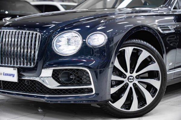 Bentley Flying Spur 2022 - Ảnh 5