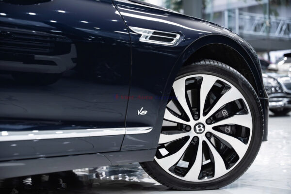 Bentley Flying Spur 2022 - Ảnh 6