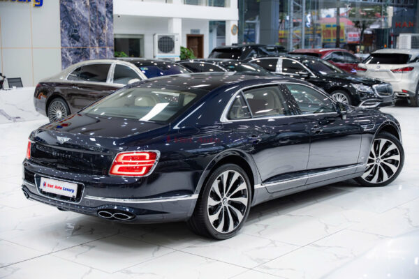 Bentley Flying Spur 2022