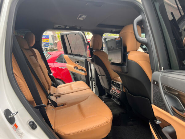 Lexus LX600 2023 - Hình ảnh 4