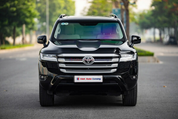 Toyota Land Cruiser LC300 2024 - Ảnh 2