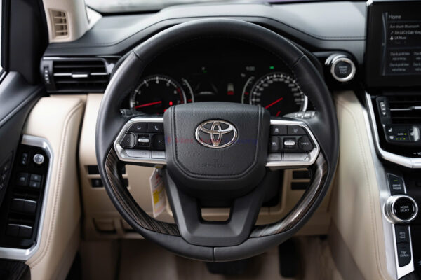 Toyota Land Cruiser LC300 2024 - Ảnh 23