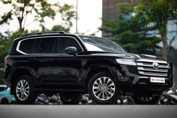 Toyota Land Cruiser LC300 2024 - Ảnh 5