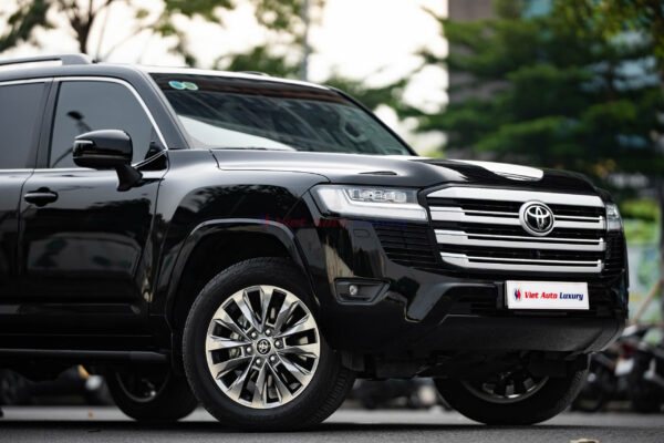 Toyota Land Cruiser LC300 2024 - Ảnh 6