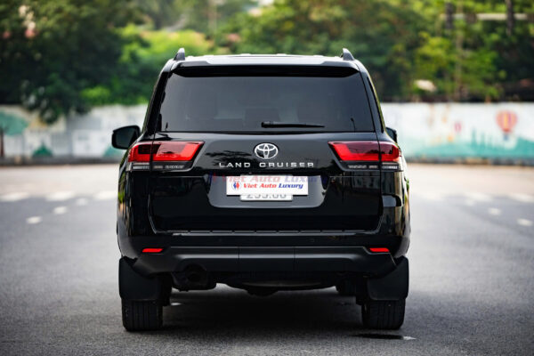 Toyota Land Cruiser LC300 2024 - Ảnh 8