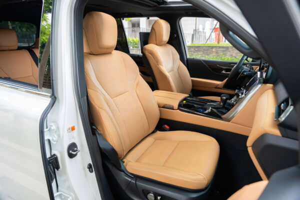 Lexus LX600 2023 - Ảnh 13
