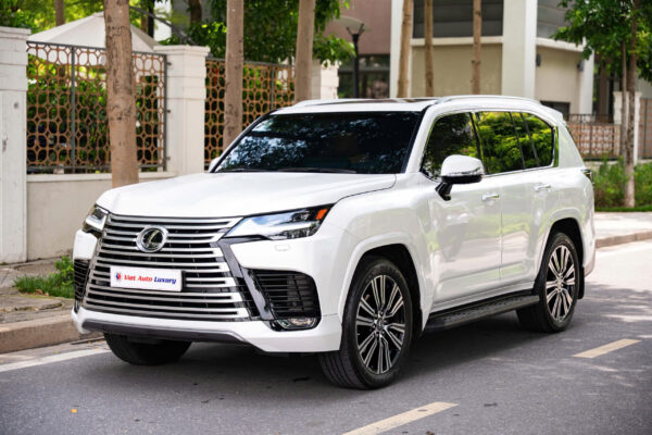 Lexus LX600 2023