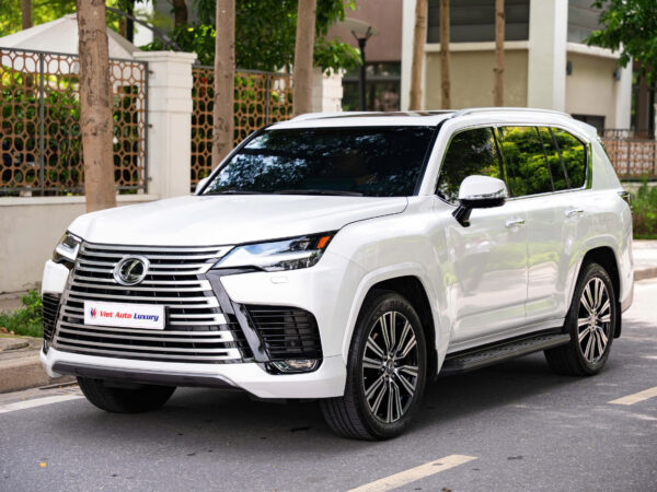 Lexus LX600 2023