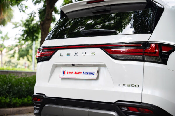 Lexus LX600 2023 - Ảnh 8