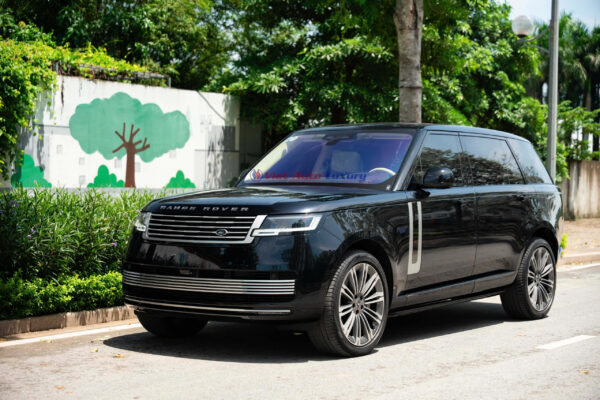 Range Rover SV 2023