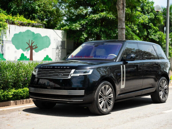 Range Rover SV 2023