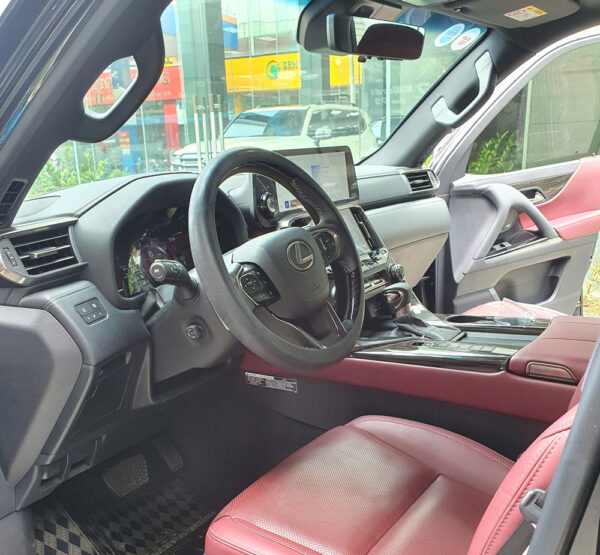 Lexus LX600 2023 Urban - Hình ảnh 4