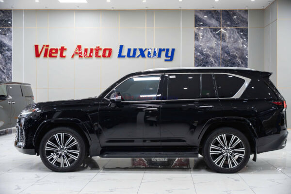 Lexus LX600 2023 - Ảnh 3