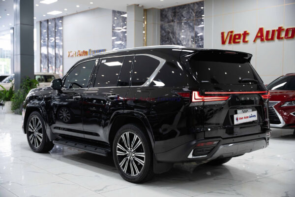 Lexus LX600 2023 - Ảnh 4