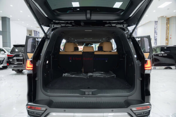 Lexus LX600 2023 - Ảnh 8