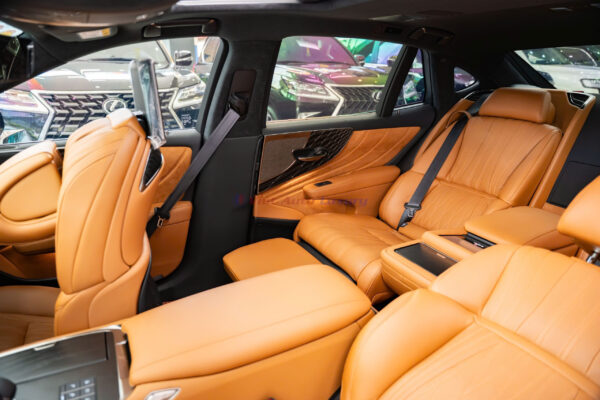 Lexus LS500H 2025 - Ảnh 23