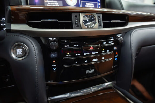 Lexus LX570 MBS Super Sport 2020 - Ảnh 17