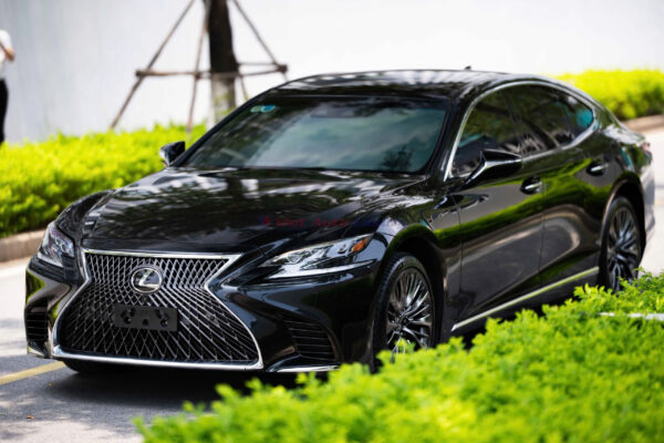 Lexus LS500 2019