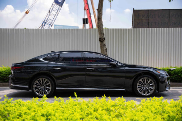 Lexus LS500 2019 - Ảnh 6