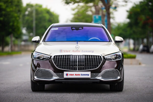Mercedes S680 Maybach 2022 - Ảnh 2